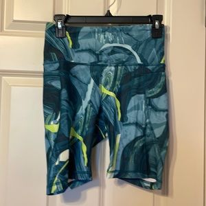 Old Navy, biker shorts, size M, green and white